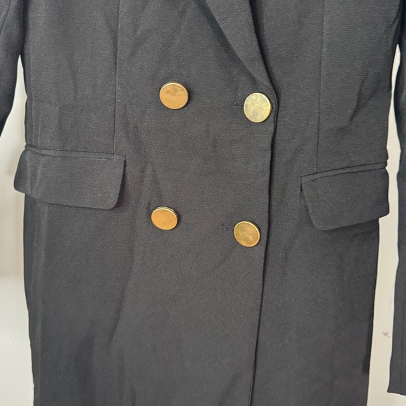 Black Double-Breasted Women's Blazer
Size M NWT - Picture 3 of 6